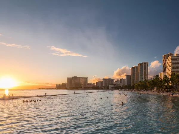 A Hawaiian sunset over the ocean.